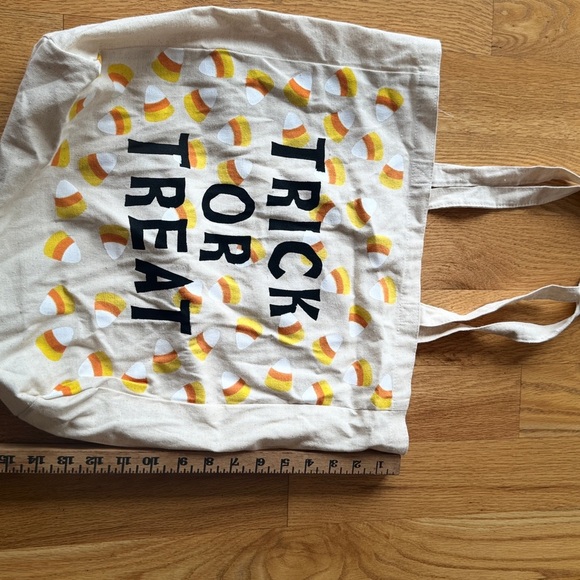 Spirit Halloween Cotton Label - Picture 2 of 5